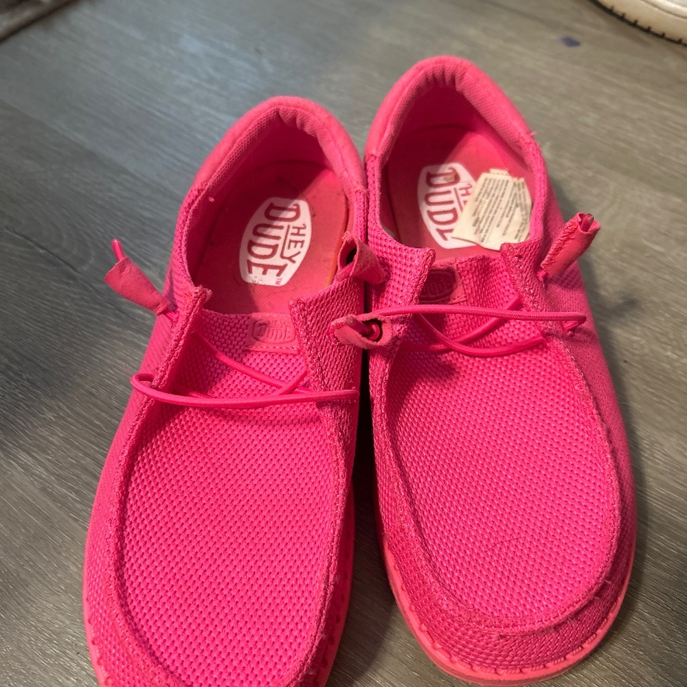 Hot pink hey dudes